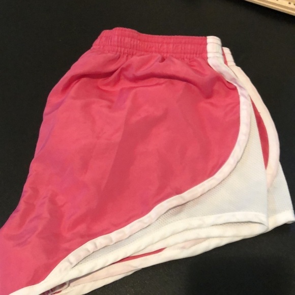 Derek Heart size Small pink athletic shorts with built in liner - Picture 2 of 8